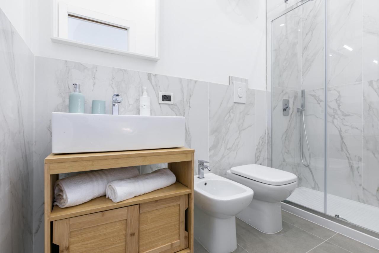 Corso Dei Mille Station Flat With Balcony Apartment Палермо Екстериор снимка